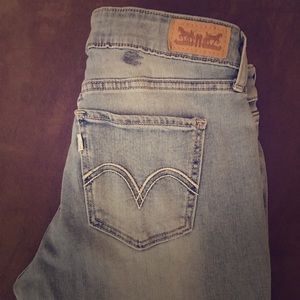 Levi 535 legging jean